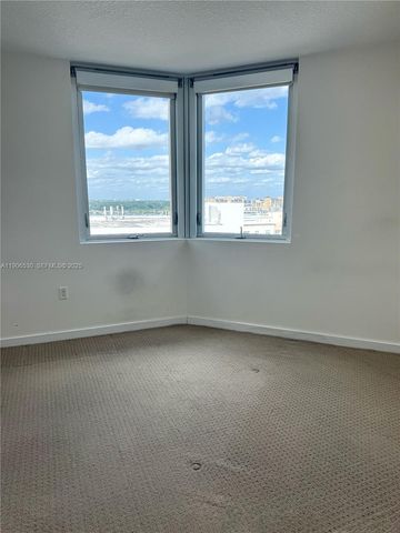 9055 SW 73rd Ct 907, Miami, FL 33156