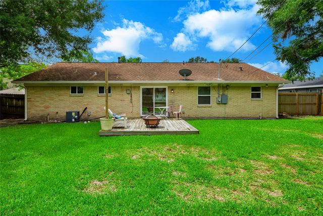 5502 Effingham Drive, Houston, TX 77035