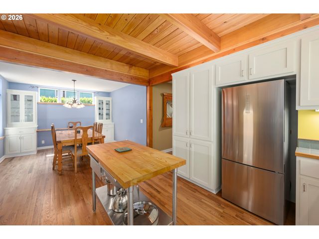 2985 ADAMS St, Eugene, OR 97405