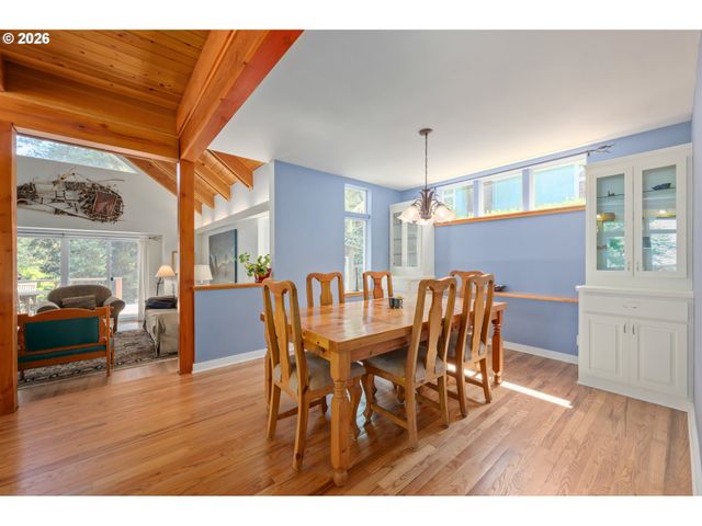 2985 ADAMS St, Eugene, OR 97405