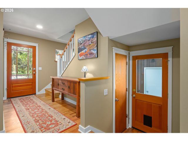 2985 ADAMS St, Eugene, OR 97405