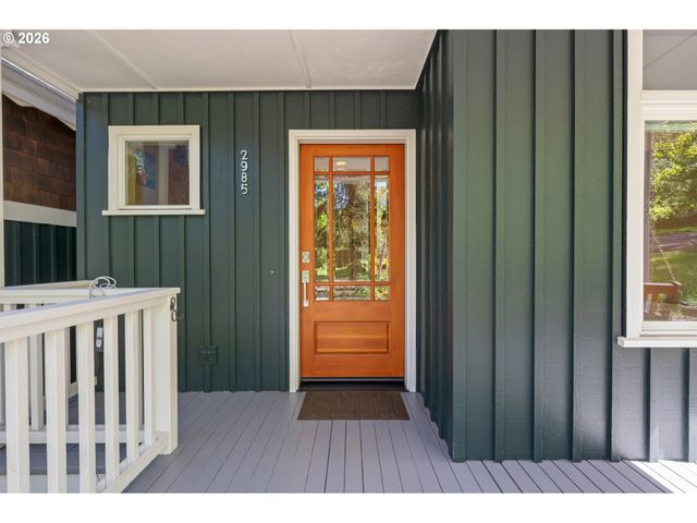 2985 ADAMS St, Eugene, OR 97405