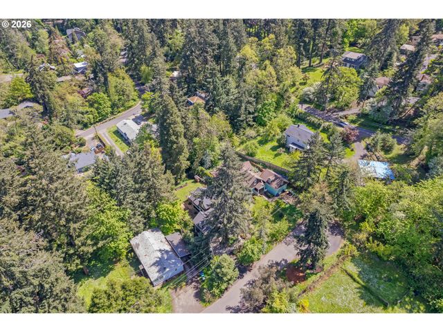 2985 ADAMS St, Eugene, OR 97405