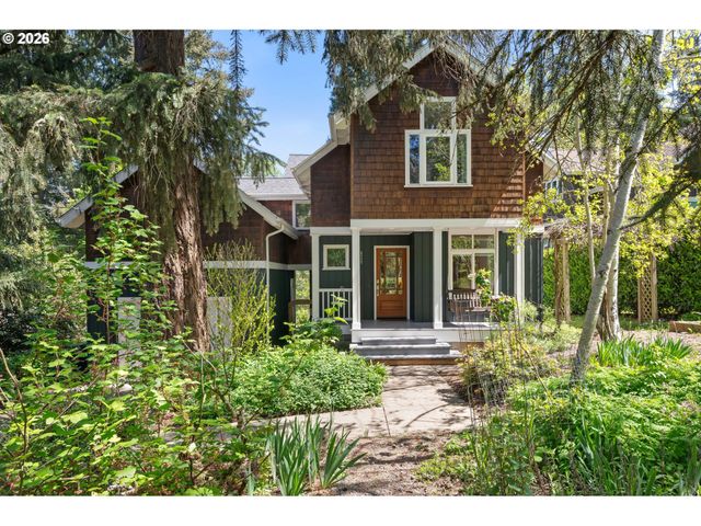 2985 ADAMS St, Eugene, OR 97405