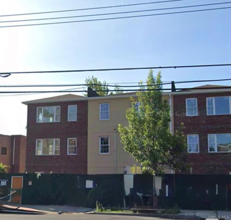 1416 Oakley Street, Bronx, NY 10469 — photo 4
