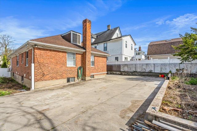 1414 154th Street, Whitestone, NY 11357