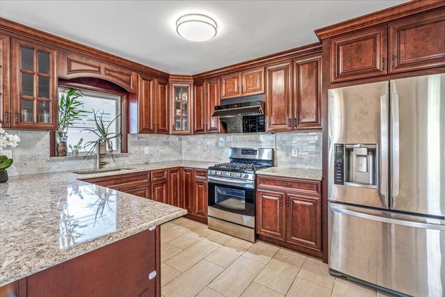 1414 154th Street, Whitestone, NY 11357