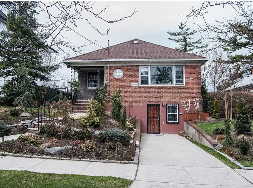 1414 154th Street, Whitestone, NY 11357