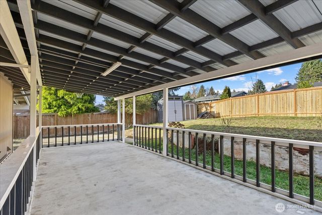 12016 SE 222nd Place, Kent, WA 98031