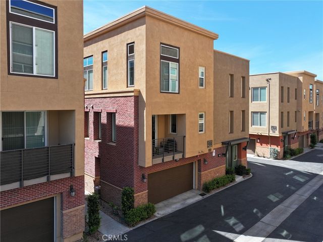 422 W Route 66 29, Glendora, CA 91740