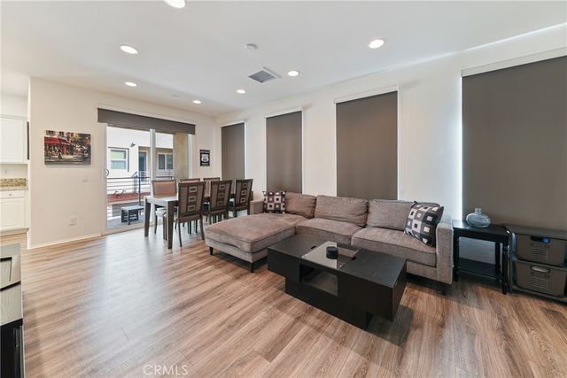 422 W Route 66 29, Glendora, CA 91740