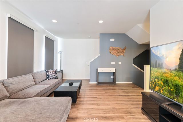 422 W Route 66 29, Glendora, CA 91740