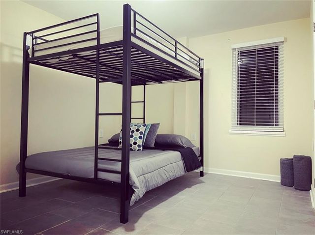 4921 Teak Wood DR, Naples, FL 34119