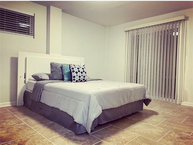 4921 Teak Wood DR, Naples, FL 34119