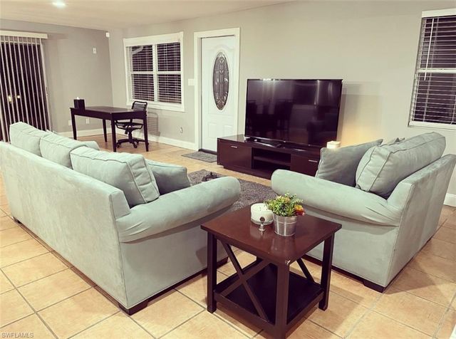 4921 Teak Wood DR, Naples, FL 34119