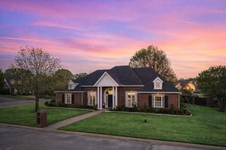 101 Gleneagles Drive, Mt Pleasant, TX 75455