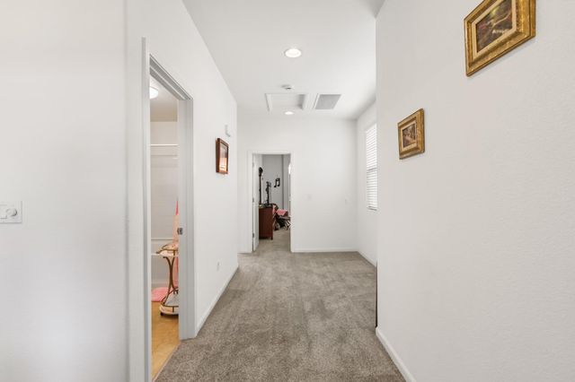 11069 International Dr, Rancho Cordova, CA 95670