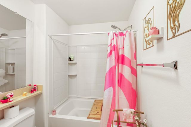 11069 International Dr, Rancho Cordova, CA 95670