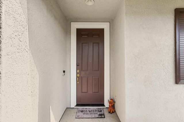 11069 International Dr, Rancho Cordova, CA 95670