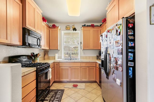 11069 International Dr, Rancho Cordova, CA 95670