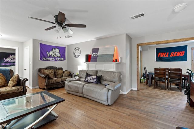 4016 Acacia Street, Fort Worth, TX 76109