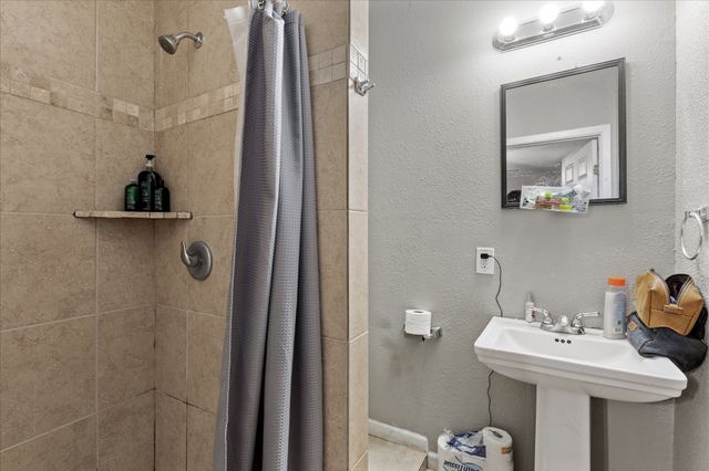 4016 Acacia Street, Fort Worth, TX 76109