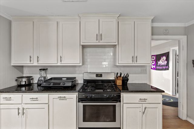 4016 Acacia Street, Fort Worth, TX 76109