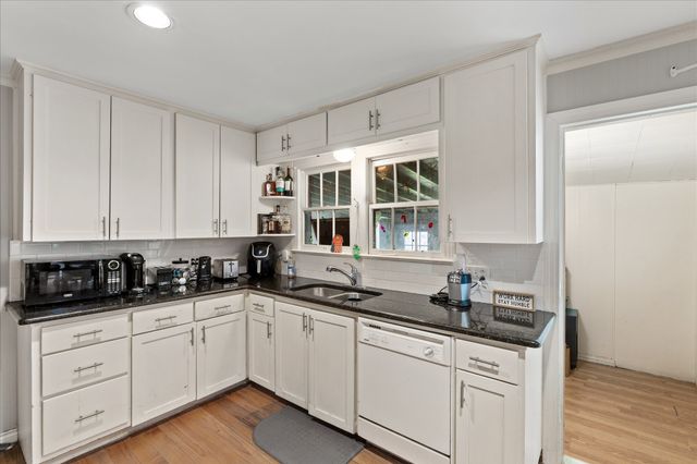 4016 Acacia Street, Fort Worth, TX 76109