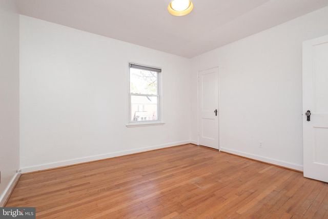 304 S VEITCH ST, Arlington, VA 22204