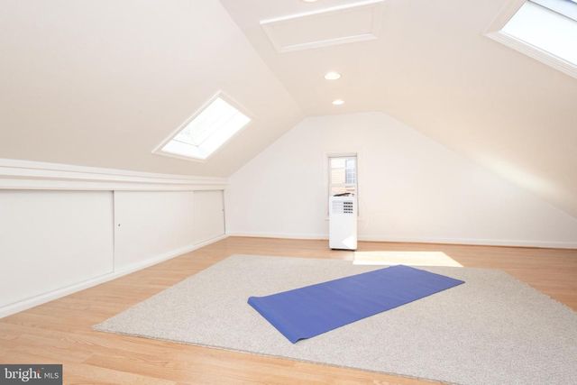 304 S VEITCH ST, Arlington, VA 22204