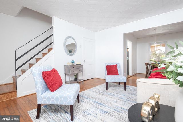 304 S VEITCH ST, Arlington, VA 22204