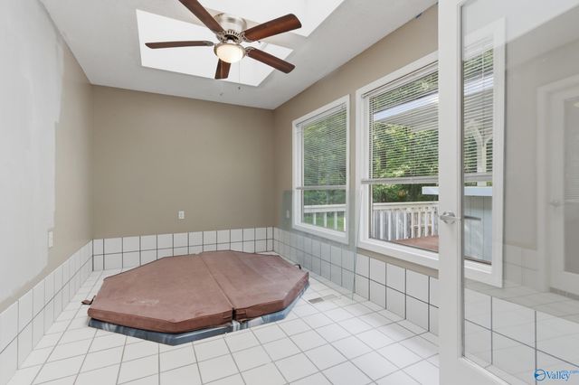 130 Preston Cove Road, Scottsboro, AL 35769