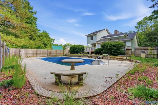 130 Preston Cove Road, Scottsboro, AL 35769