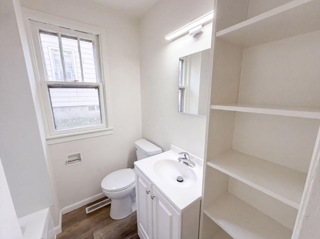 305 Arlington Avenue W, Saint Paul, MN 55117