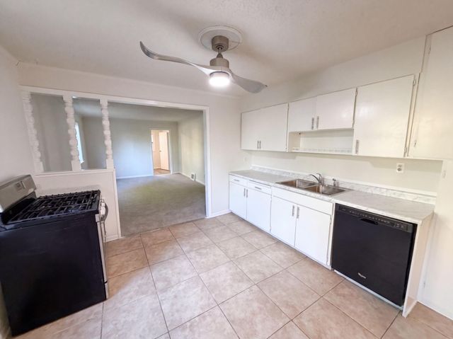 305 Arlington Avenue W, Saint Paul, MN 55117