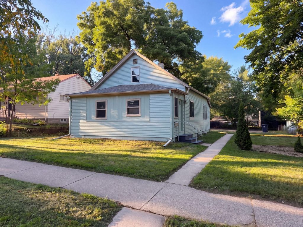 305 Arlington Avenue W, Saint Paul, MN 55117