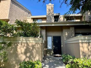 3230 Caminito Eastbluff 72, La Jolla, CA 92037