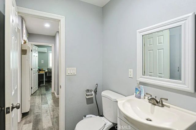 14671 Hunter Ln, Midway City, CA 92655