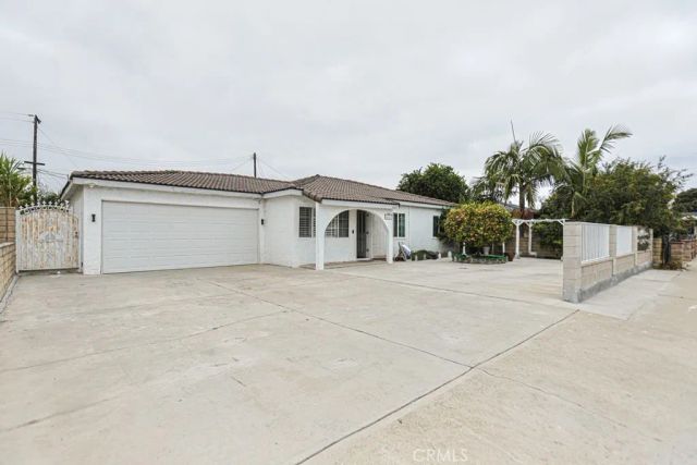 14671 Hunter Ln, Midway City, CA 92655