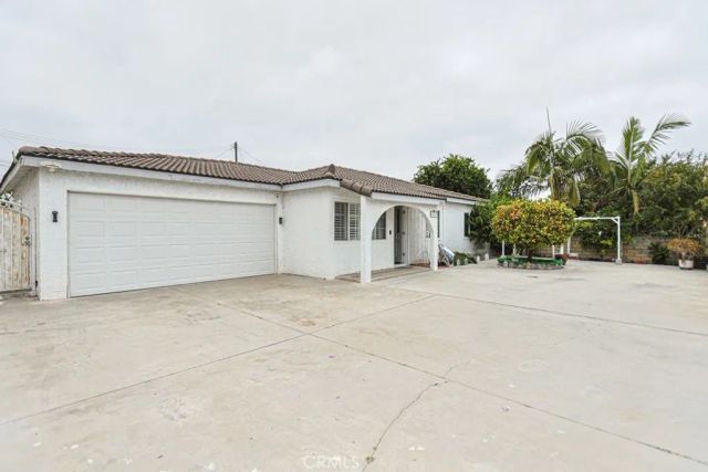 14671 Hunter Ln, Midway City, CA 92655