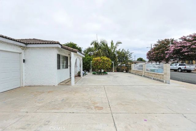 14671 Hunter Ln, Midway City, CA 92655