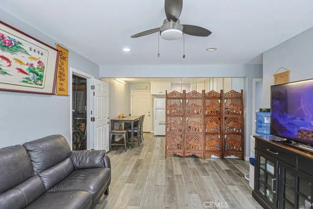 14671 Hunter Ln, Midway City, CA 92655