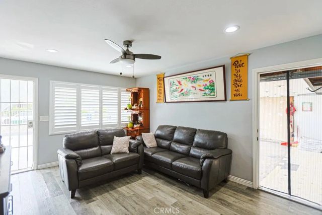 14671 Hunter Ln, Midway City, CA 92655