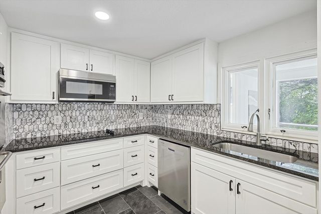 2713 Mcpherson Lane, Flower Mound, TX 75022