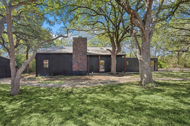 2713 Mcpherson Lane, Flower Mound, TX 75022