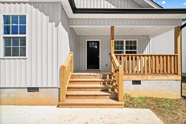 1725 Wendell Street, Dalton, GA 30721