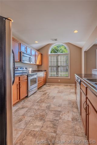 649 Kingsbury Court, Clarksville, IN 47129