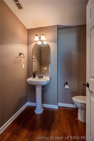 649 Kingsbury Court, Clarksville, IN 47129