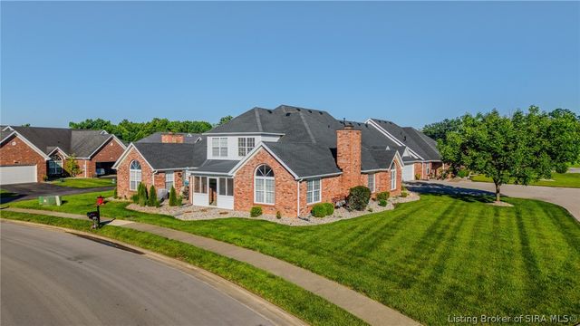 649 Kingsbury Court, Clarksville, IN 47129