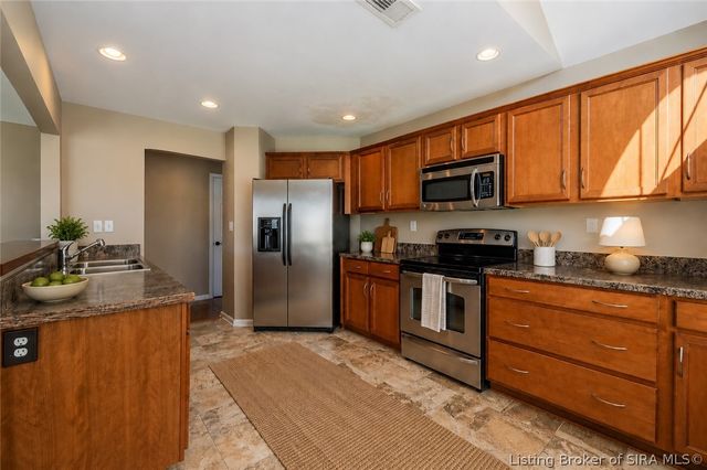 649 Kingsbury Court, Clarksville, IN 47129